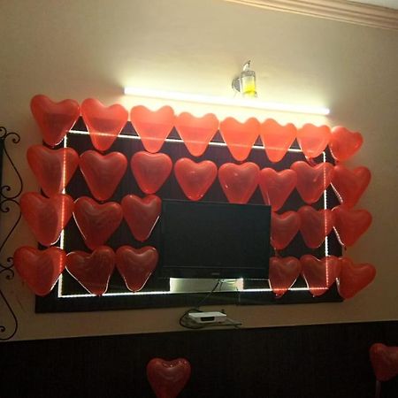 Hotel Kamal Lucknow Dış mekan fotoğraf